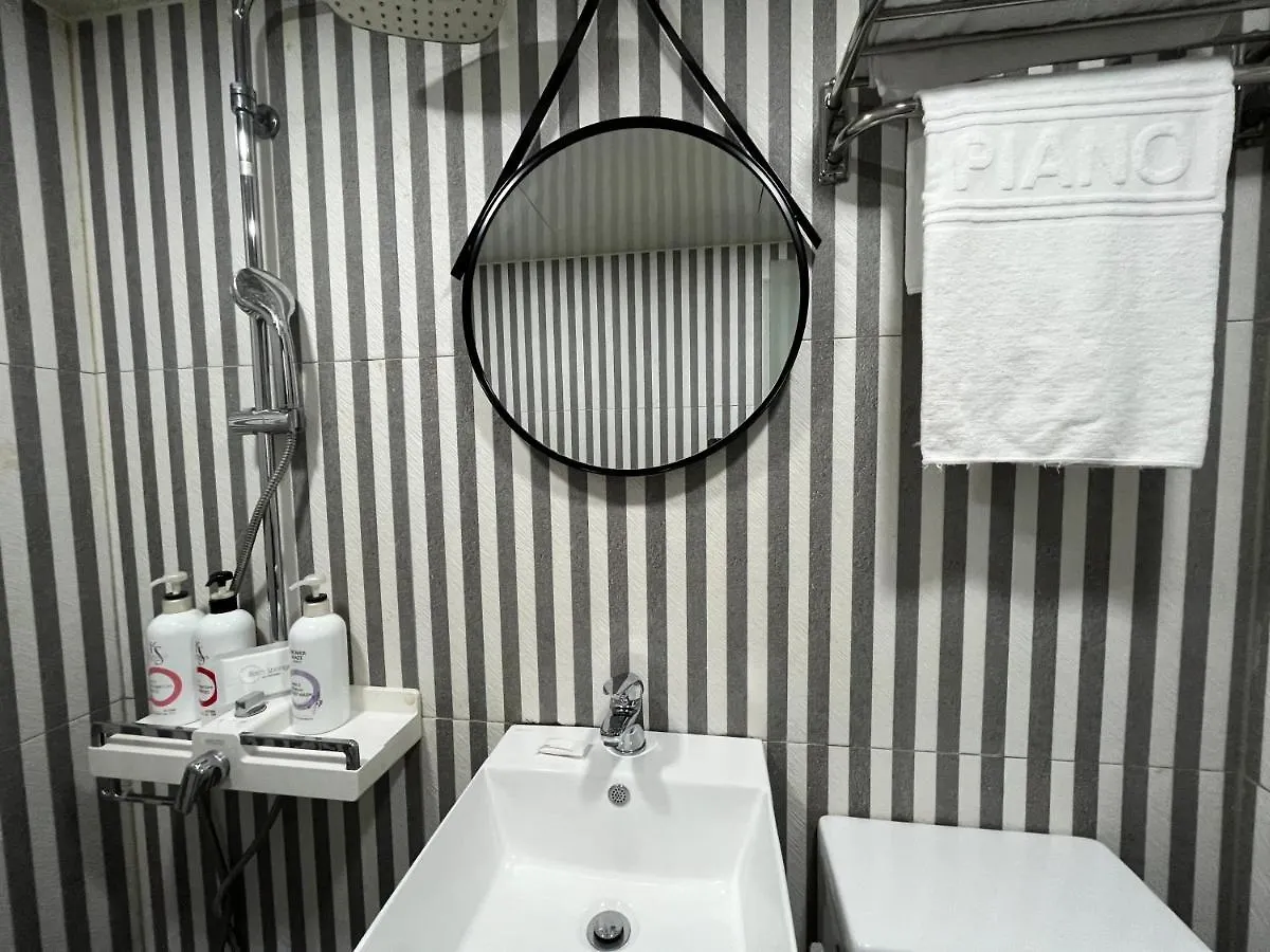 Piano Motel Seoul 0*,